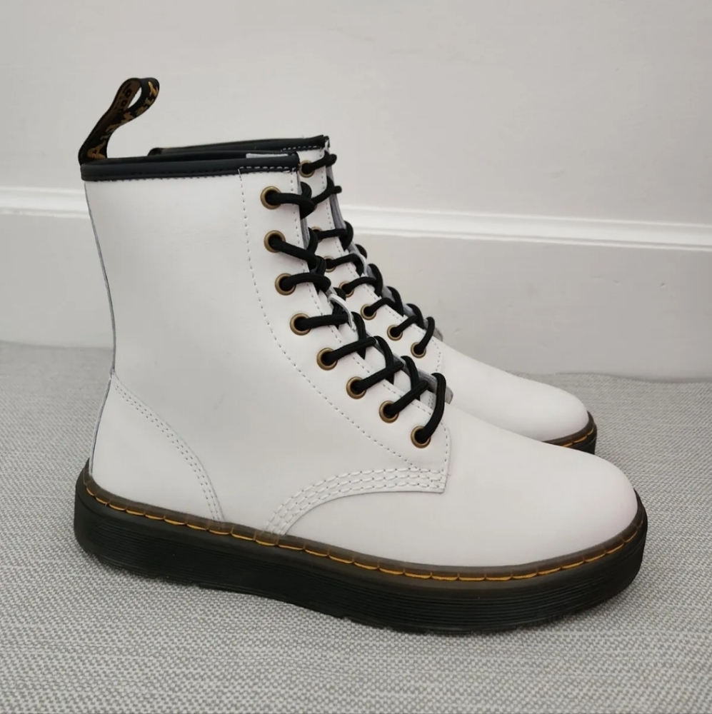 Doc Dr Martens Zavala White Leather Boots Airwair Combat Women 9 Men 8 unisex